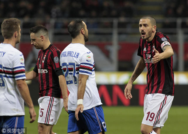  雷恩主场暴雨中战平对手 VAR判罚引发争议  