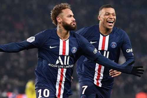  布雷斯特爆冷击败里昂撼动欧冠格局  